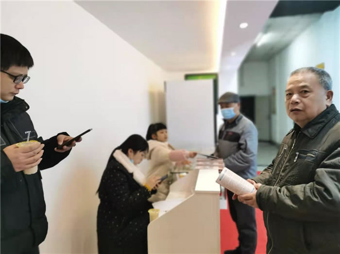 四川中青旅綿陽分社、綿陽市中旅假日旅行社、綿陽自來文化傳播有限公司24H自助售貨服務(wù)盛大開業(yè)